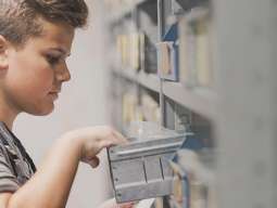 EINZELHANDELSKAUFMANN/FRAU KFZ-Ersatzteile