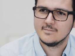 Einzelhandelskaufmann/-frau mit Schwerpunkt SERVICEBERATER/IN